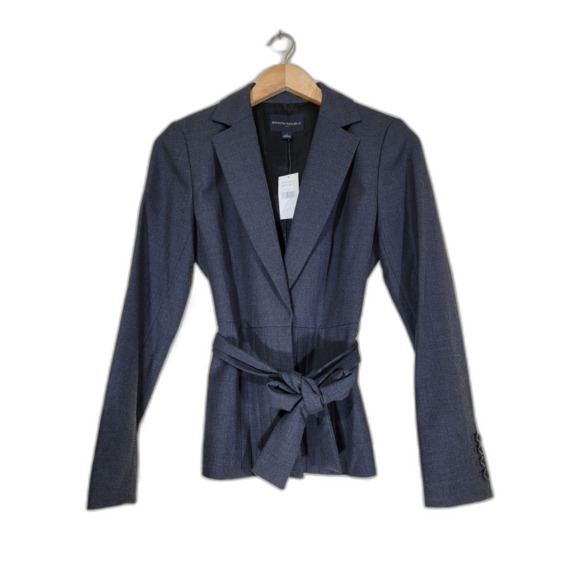Banana Republic Jackets & Blazers - NWT Banana Republic Women's Charcoal Grey Blazer - sz 2